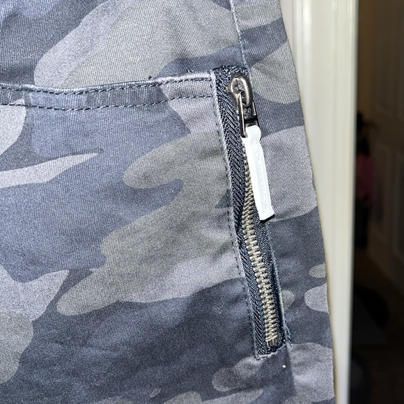 Democracy Ab Technology black/gray camo skinny pants Size 14 - Picture 3 of 6